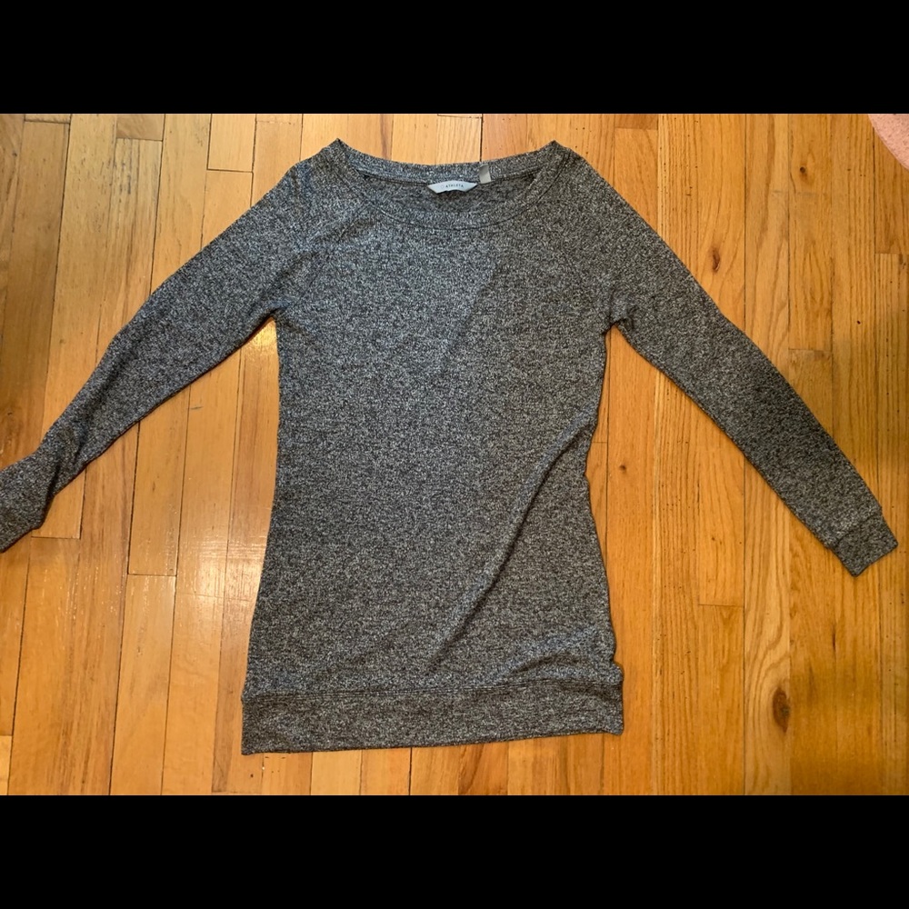 ATHLETA GREY LONG SLEEVE